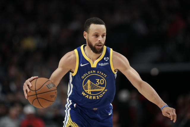 Stephen Curry Extends Golden State Warriors Contract Through 2027